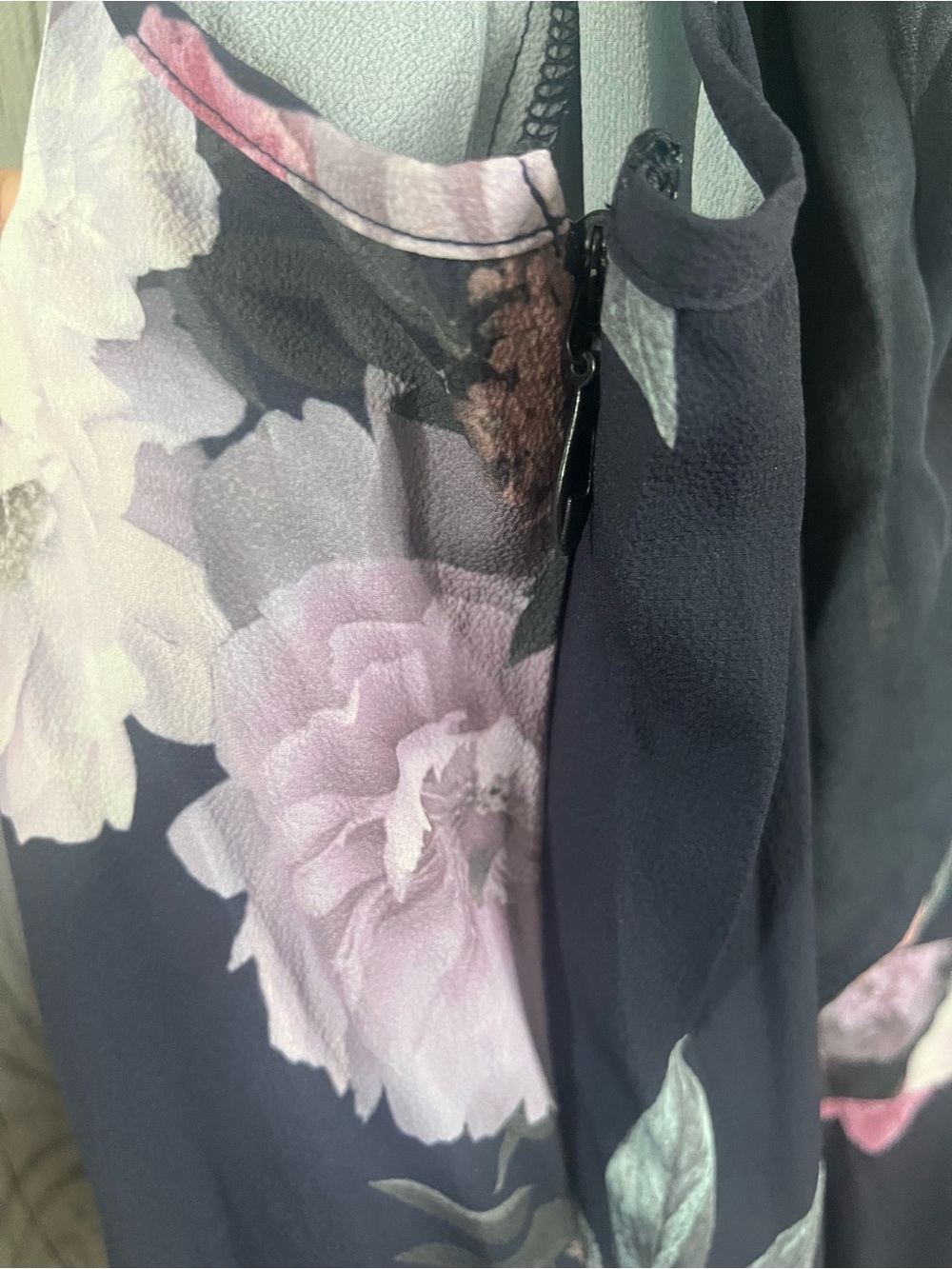 City Chic Dark Floral Wide Leg Jumpsuit V-Neck Flutter Sleeve Plus Size XL NWT - Picture 8 of 9